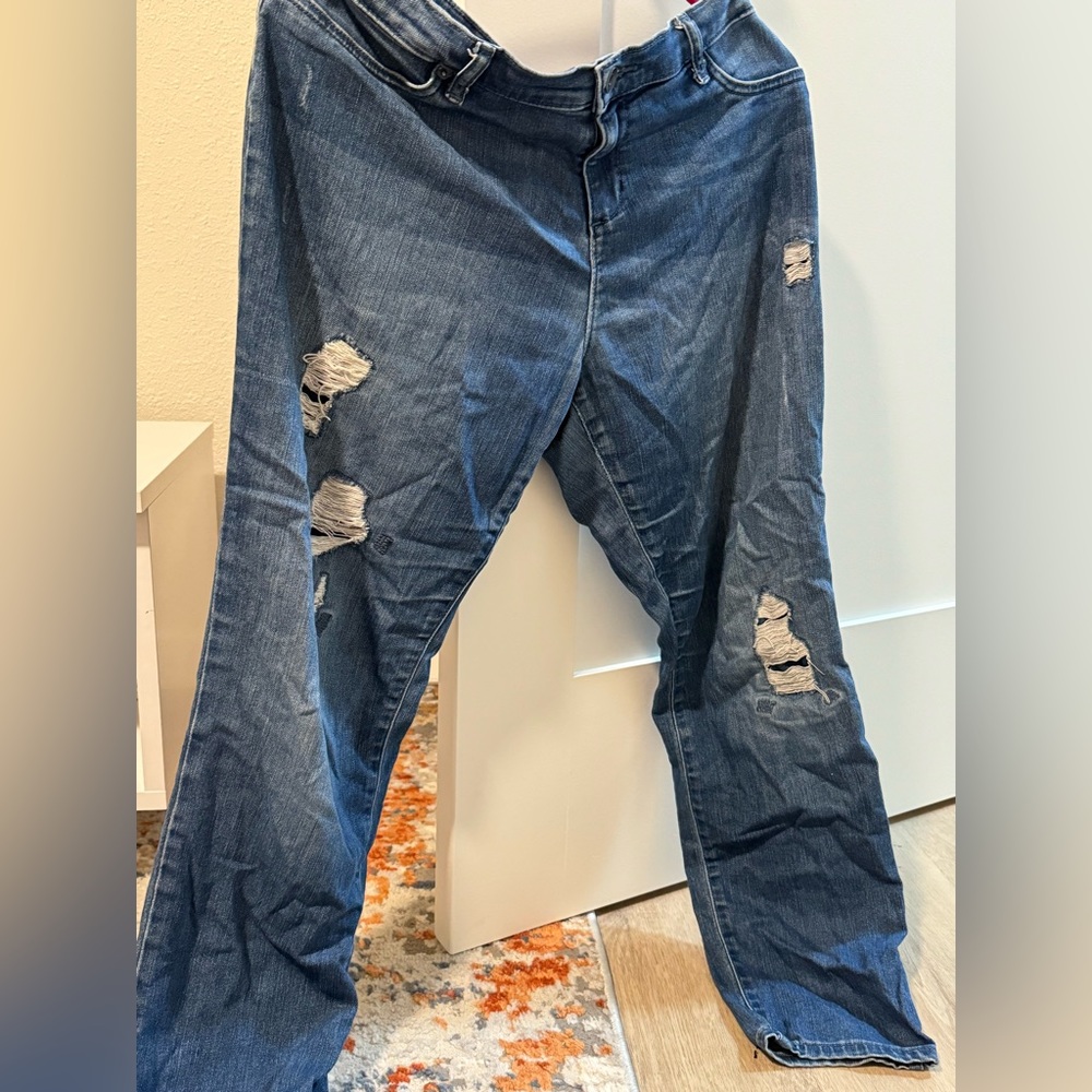 Children place jeggings